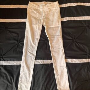 Women’s white low-rise super skinny Hollister jeans